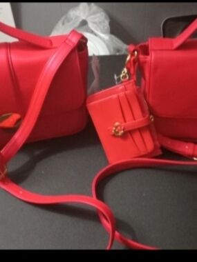 Red Women’s Crossbody Bag with Card Holder 2 Sets Of 2pc